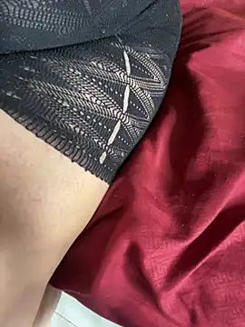 lucihornymilf online show from 02-25-26, 03:23