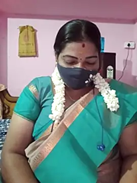 Snapshot of tamil_lathikaaa chatting on 04-30-26, 05:42 tamil lathikaaa online show from 04-30-26, 05:42