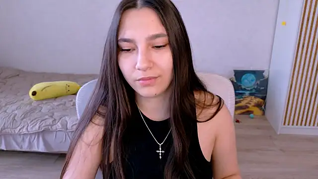 Snapshot of Ari_Grend chatting on 05-08-26, 02:54 Ari Grend online show from 05-08-26, 02:54