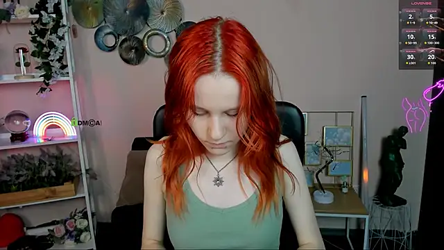 cassandra nik online show from 05-08-26, 05:55
