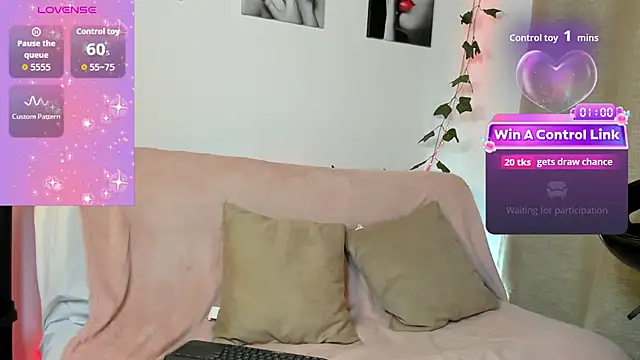 Snapshot of Rebeca_Marchetti chatting on 05-02-26, 08:47 Rebeca Marchetti online show from 05-02-26, 08:47
