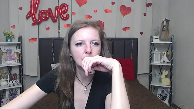 Snapshot of MeganPirs chatting on 04-22-26, 05:42 MeganPirs online show from 04-22-26, 05:42