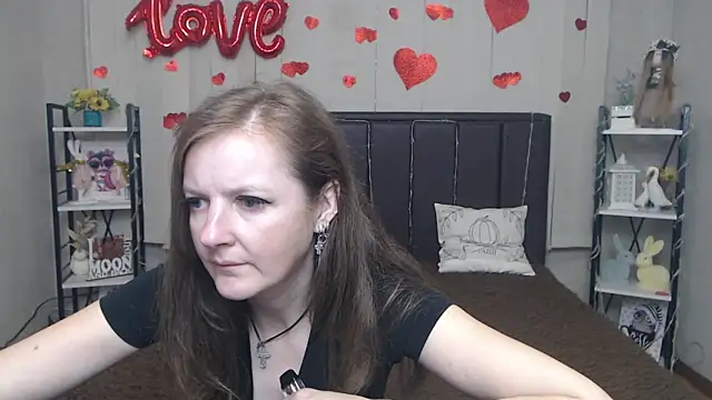 Snapshot of MeganPirs chatting on 05-13-26, 05:31 MeganPirs online show from 05-13-26, 05:31