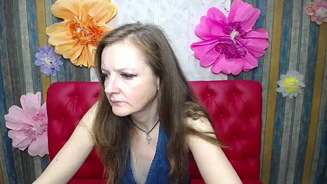 Snapshot of MeganPirs chatting on 05-12-26, 05:19 MeganPirs online show from 05-12-26, 05:19