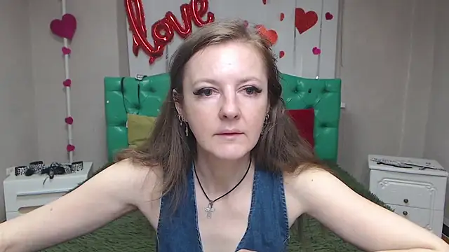 Snapshot of MeganPirs chatting on 05-10-26, 05:11 MeganPirs online show from 05-10-26, 05:11