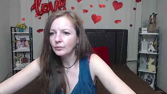 Snapshot of MeganPirs chatting on 05-29-26, 05:08 MeganPirs online show from 05-29-26, 05:08