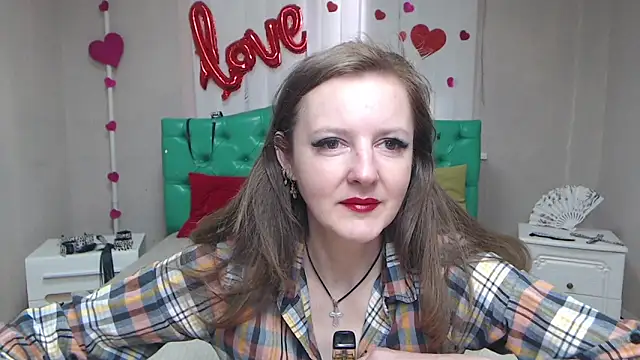 Snapshot of MeganPirs chatting on 04-19-26, 05:08 MeganPirs online show from 04-19-26, 05:08
