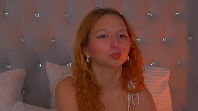 Snapshot of JassyCollins chatting on 05-02-26, 06:02 JassyCollins online show from 05-02-26, 06:02