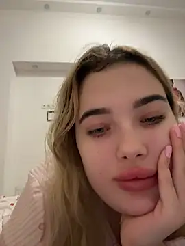 Snapshot of TiffanyCouture chatting on 03-01-26, 05:24 TiffanyCouture online show from 03-01-26, 05:24