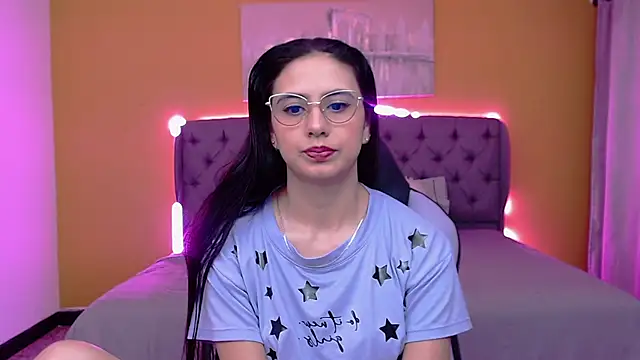 Snapshot of alexaneuer chatting on 06-02-26, 01:22 alexaneuer online show from 06-02-26, 01:22