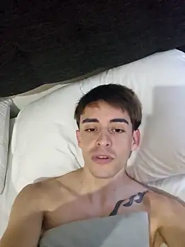 Snapshot of gastontwink chatting on 03-03-26, 04:25 gastontwink online show from 03-03-26, 04:25