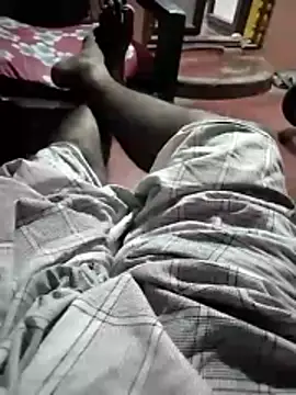 Snapshot of sathish2895 chatting on 05-01-26, 05:18 sathish2895 online show from 05-01-26, 05:18