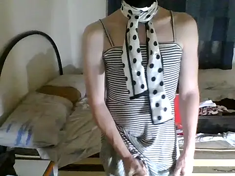 Snapshot of baddboy19 chatting on 04-14-26, 05:12 baddboy19 online show from 04-14-26, 05:12