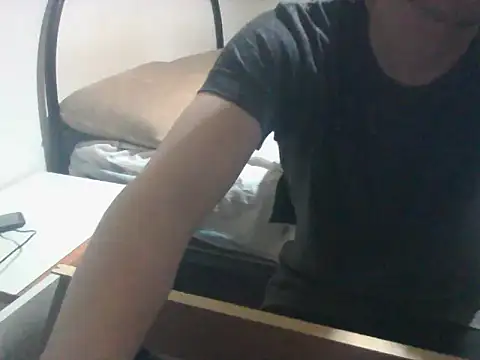 Snapshot of baddboy19 chatting on 05-24-26, 01:38 baddboy19 online show from 05-24-26, 01:38