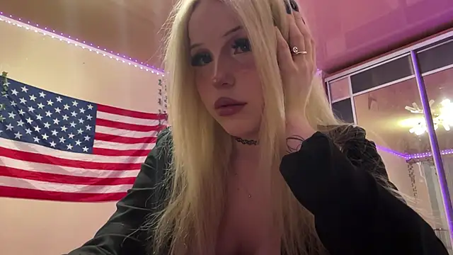 Mollywannatouch online show from 03-04-26, 08:16