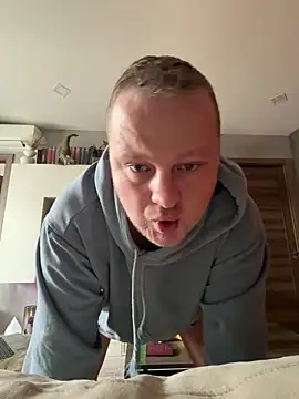 Snapshot of sexynikola chatting on 03-15-26, 11:28 sexynikola online show from 03-15-26, 11:28