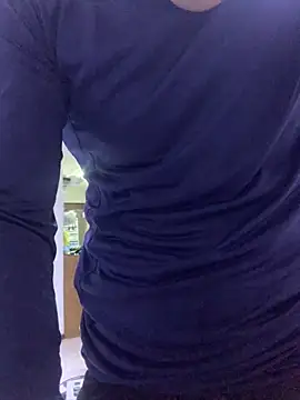 Snapshot of Tu_gymrat chatting on 02-25-26, 07:03 Tu gymrat online show from 02-25-26, 07:03