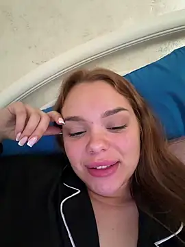 Snapshot of Kitty2490 chatting on 02-26-26, 08:14 Kitty2490 online show from 02-26-26, 08:14