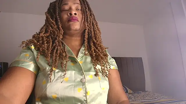 luxy benet online show from 07-10-26, 12:27