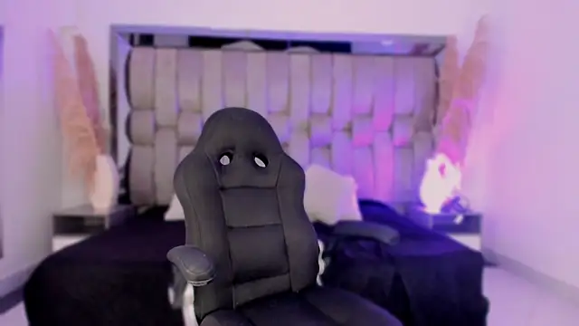 AgathaUwuDoll online show from 03-28-26, 08:32