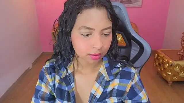 Snapshot of Kristen_black_T chatting on 02-28-26, 07:35 Kristen black T online show from 02-28-26, 07:35