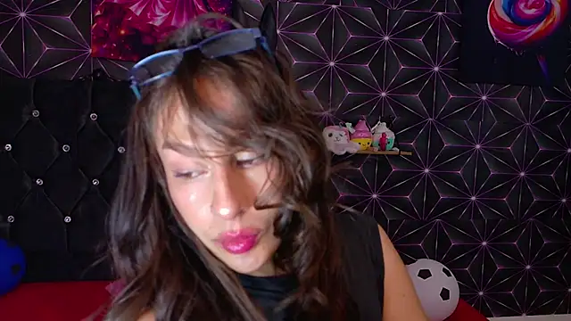 Miis Beella online show from 07-09-26, 12:48