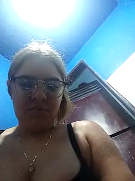 single kitten online show from 03-21-26, 01:04