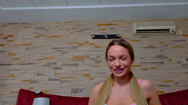 LannaSkyy online show from 03-17-26, 07:28