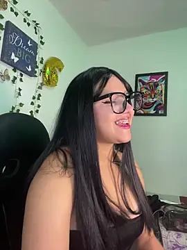 aurora bela online show from 04-15-26, 05:24