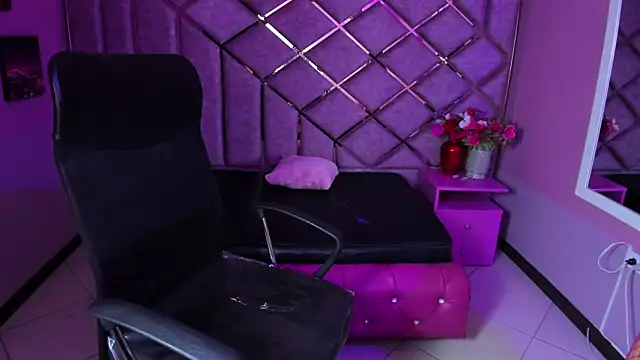 VeronicaCream  online show from 03-21-26, 09:08