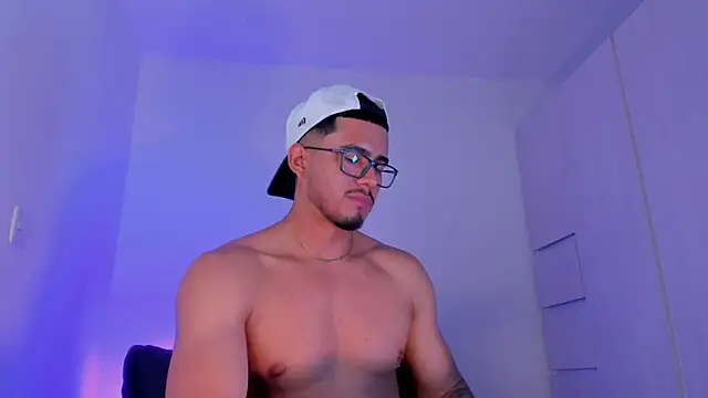 THADEO KING2 online show from 04-10-26, 01:45