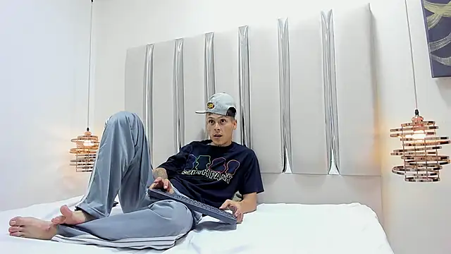 Ethan Wolfe online show from 02-28-26, 05:29