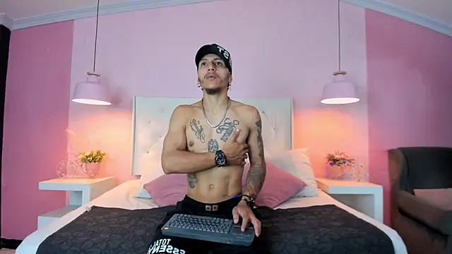 DanteLuxx online show from 03-21-26, 03:41