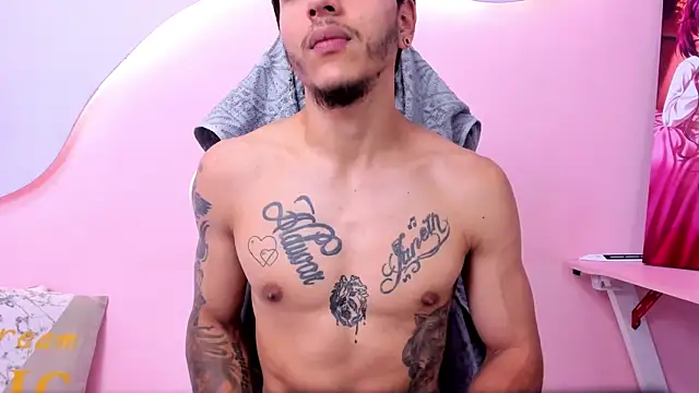 DanteLuxx online show from 04-10-26, 03:46