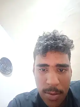 Snapshot of luis230436 chatting on 02-26-26, 12:43 luis230436 online show from 02-26-26, 12:43