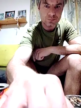 Snapshot of Hornybalkanmen12 chatting on 05-28-26, 06:36 Hornybalkanmen12 online show from 05-28-26, 06:36