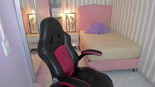 carmilla13 online show from 03-05-26, 07:21