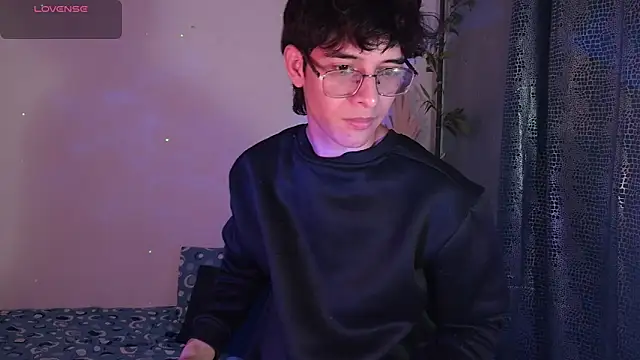 Snapshot of noah_millerx chatting on 03-02-26, 05:08 noah millerx online show from 03-02-26, 05:08