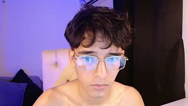 Snapshot of noah_millerx chatting on 07-14-26, 02:05 noah millerx online show from 07-14-26, 02:05