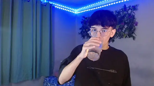 noah millerx online show from 04-12-26, 05:00