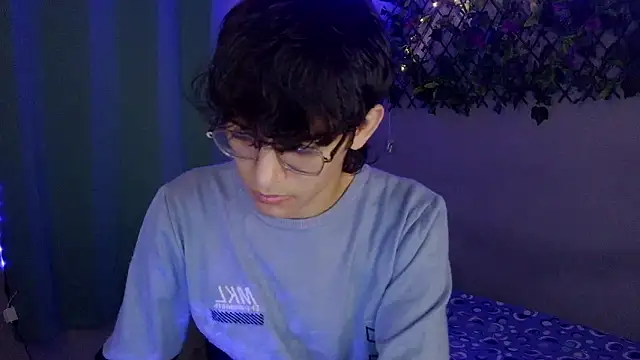 noah millerx online show from 03-26-26, 03:49