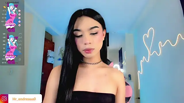 Snapshot of IamAndrea01 chatting on 06-26-26, 02:01 IamAndrea01 online show from 06-26-26, 02:01