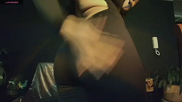 Snapshot of softnicol_ chatting on 03-04-26, 02:08 softnicol online show from 03-04-26, 02:08