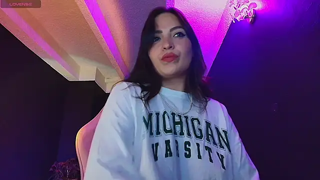 softnicol  online show from 03-06-26, 10:49