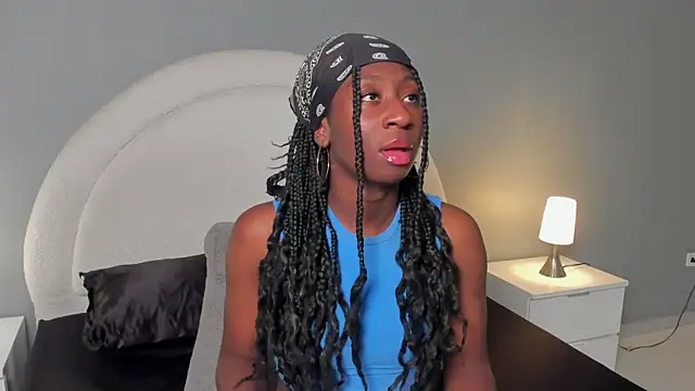 zoepinkett online show from 03-30-26, 01:18