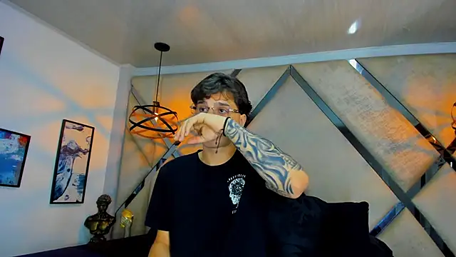 EXCLUSIVE8 online show from 04-02-26, 04:30