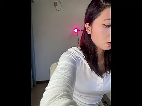 Y--F--LOVE online show from 03-08-26, 12:08