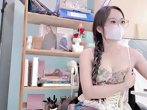 Snapshot of RG_Lenalyy chatting on 06-15-26, 05:40 RG Lenalyy online show from 06-15-26, 05:40