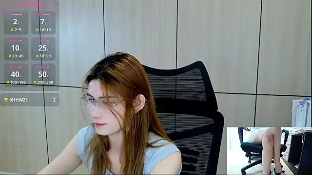 Snapshot of zhen-68 chatting on 05-04-26, 03:43 zhen-68 online show from 05-04-26, 03:43