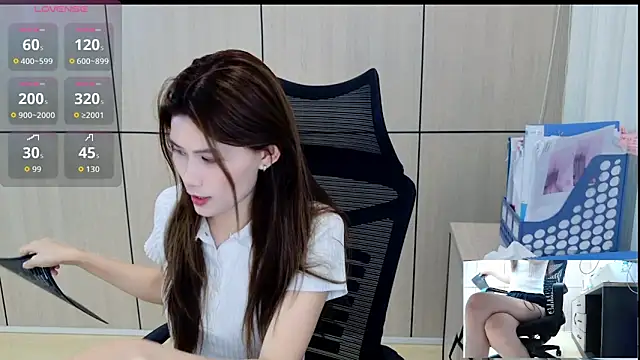 Snapshot of zhen-68 chatting on 05-27-26, 02:08 zhen-68 online show from 05-27-26, 02:08